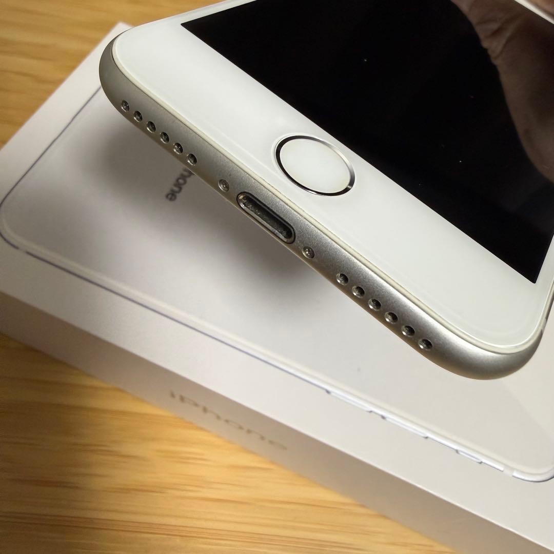 箱付き美品② iPhone8 シルバー 64GB バッテリー95%