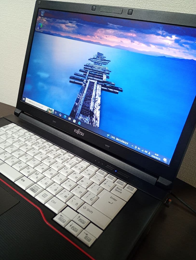 【ジャンク】ノートPC 富士通 corei7 メモリ8GB SSD500GB