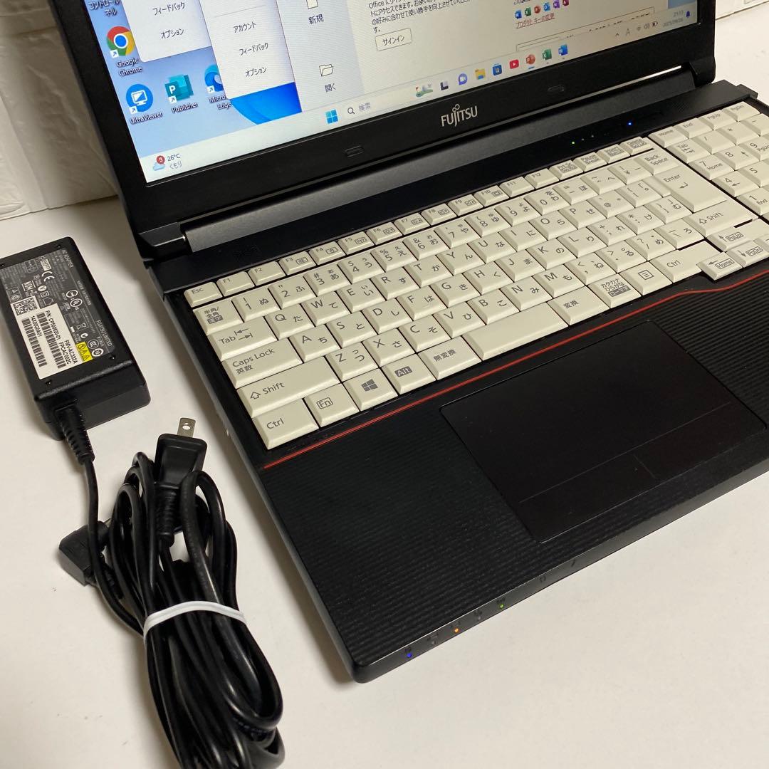 Windows11 オフィス2024年　Core i5 富士通ノートパソコン