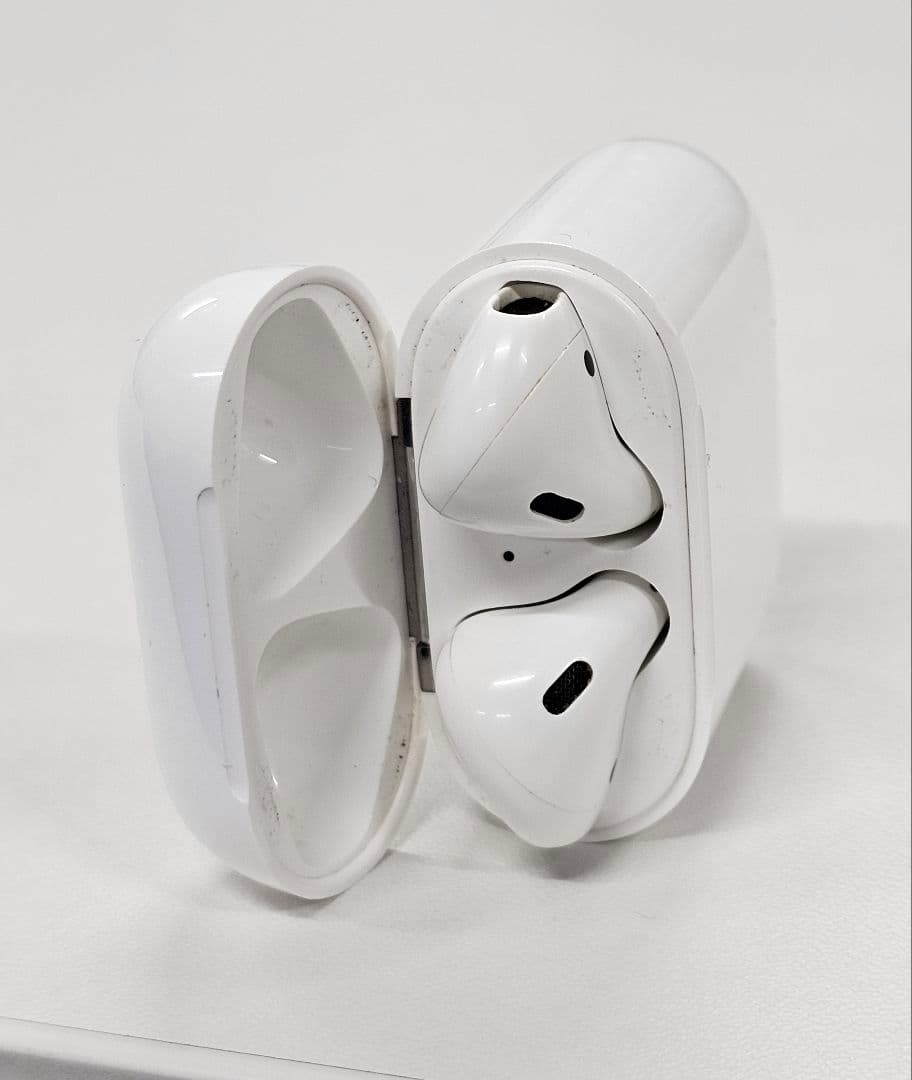 圧倒的最安値！　無料保証付　バッテリー新品　AirPods第二世代　Apple