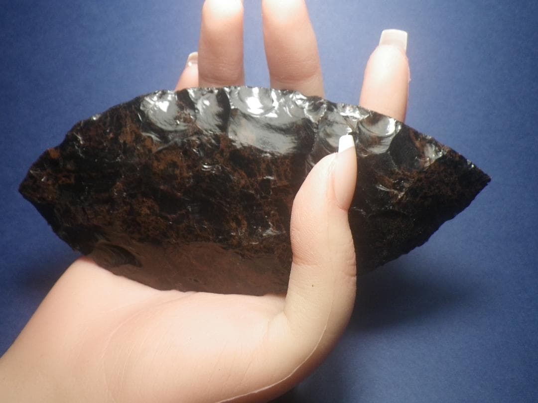 黒曜石　石器 男のロマン　　２５０５２９－０１