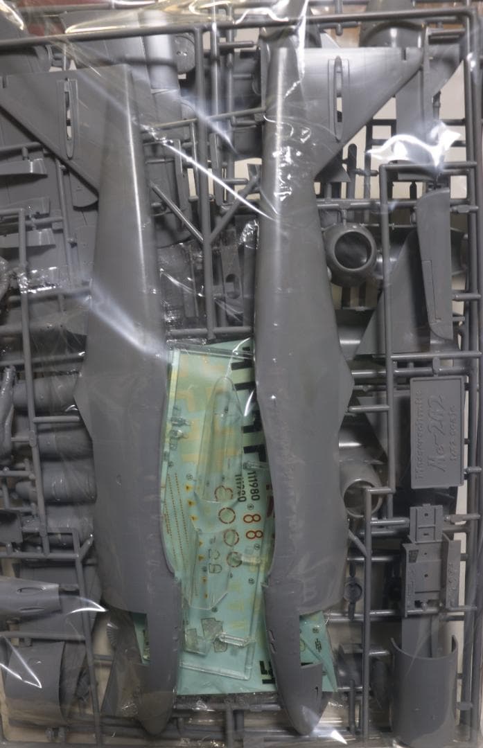 ハセガワ製メッサーシュミットMe262B-1a／U1　１／３２ハイグレードキット