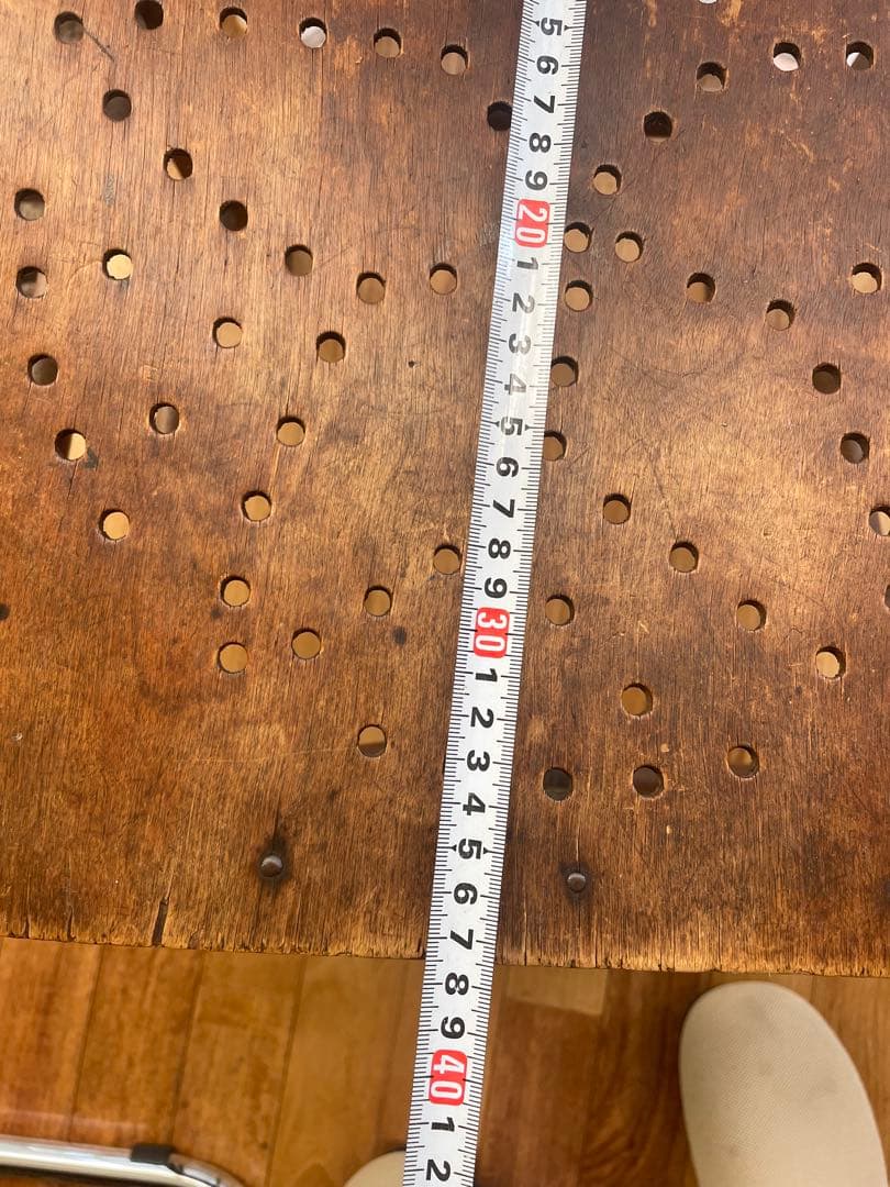 木製クラシックチェア 穴あき座面