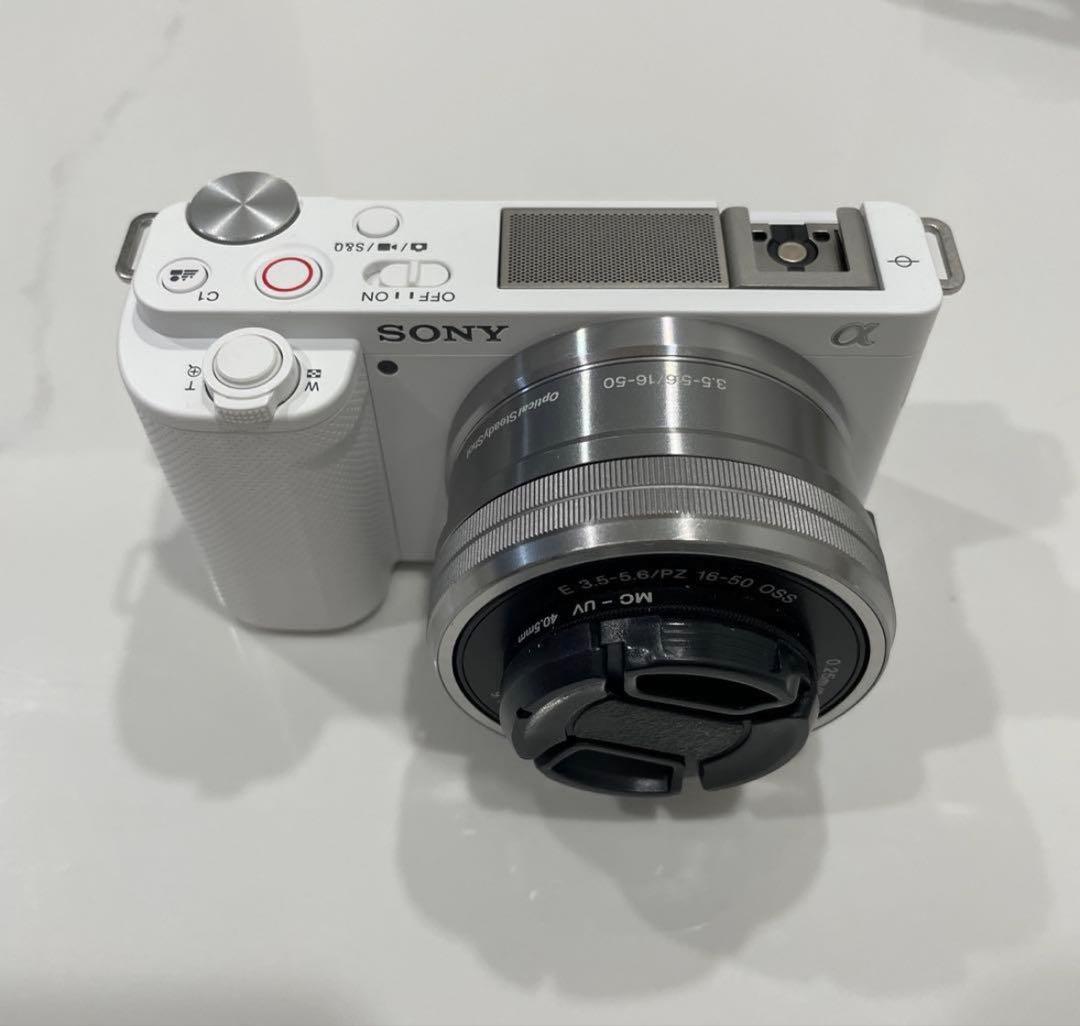SONY ZV-E10 本体のみ 付属品、シリコンケース付き