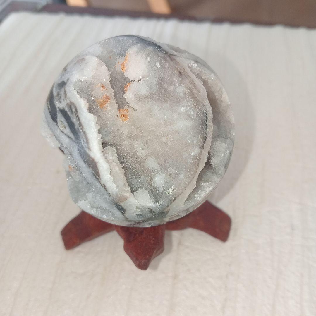 60mm 木の台つき　ジオード