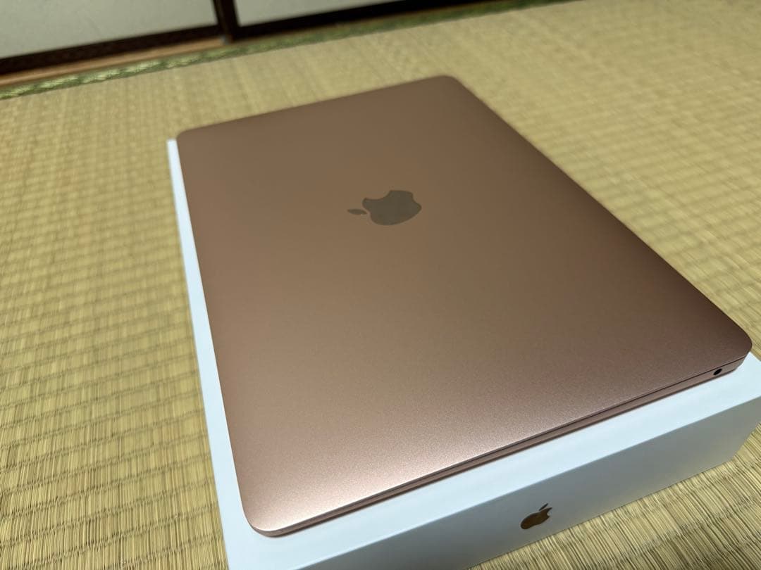 Apple MacBook Air (M1, 2020) ローズゴールド 8GB