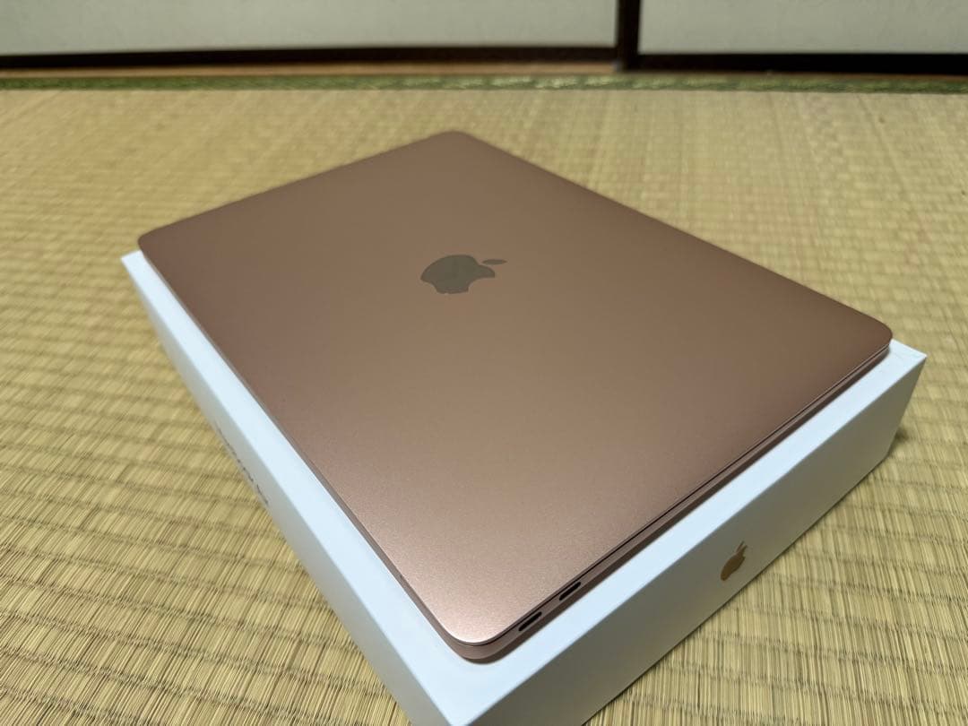 Apple MacBook Air (M1, 2020) ローズゴールド 8GB