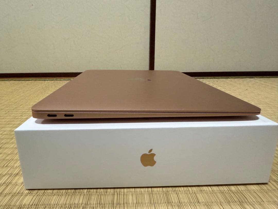 Apple MacBook Air (M1, 2020) ローズゴールド 8GB