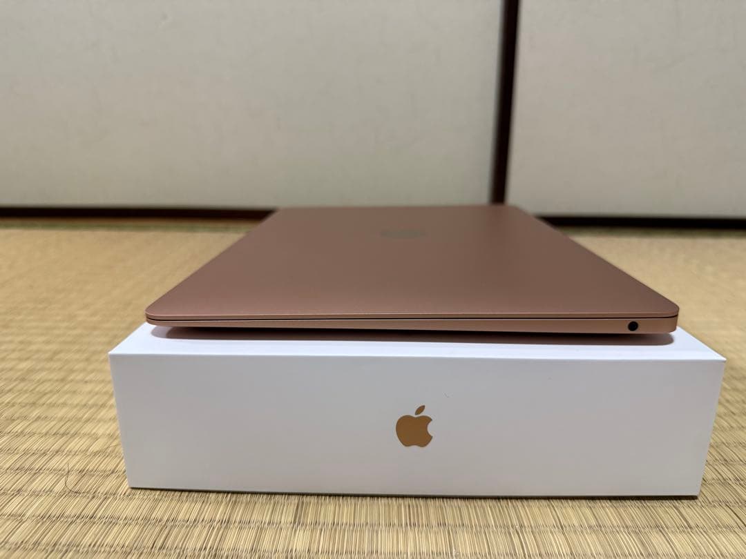 Apple MacBook Air (M1, 2020) ローズゴールド 8GB