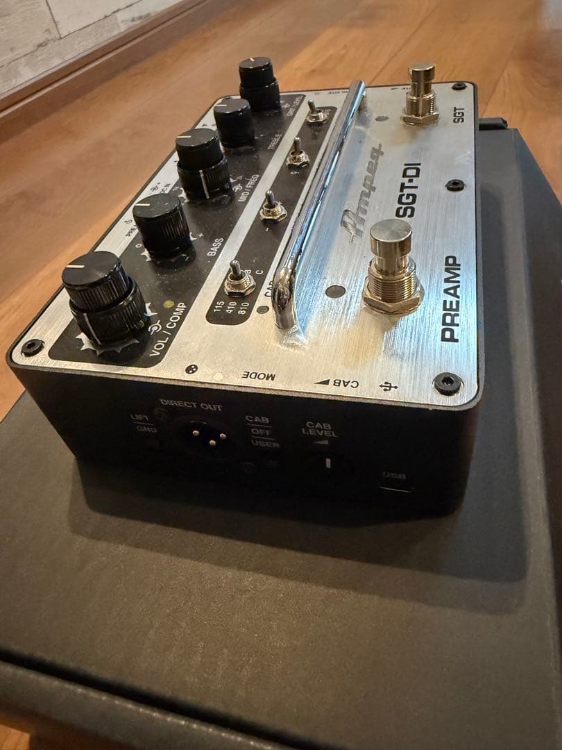 AMPEG SGT-DI ベースプリアンプ