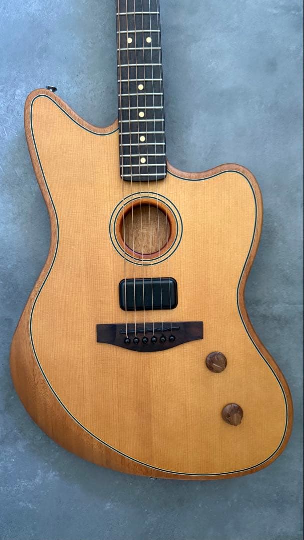 【Fender】Acoustasonic Standard Jazzmaster