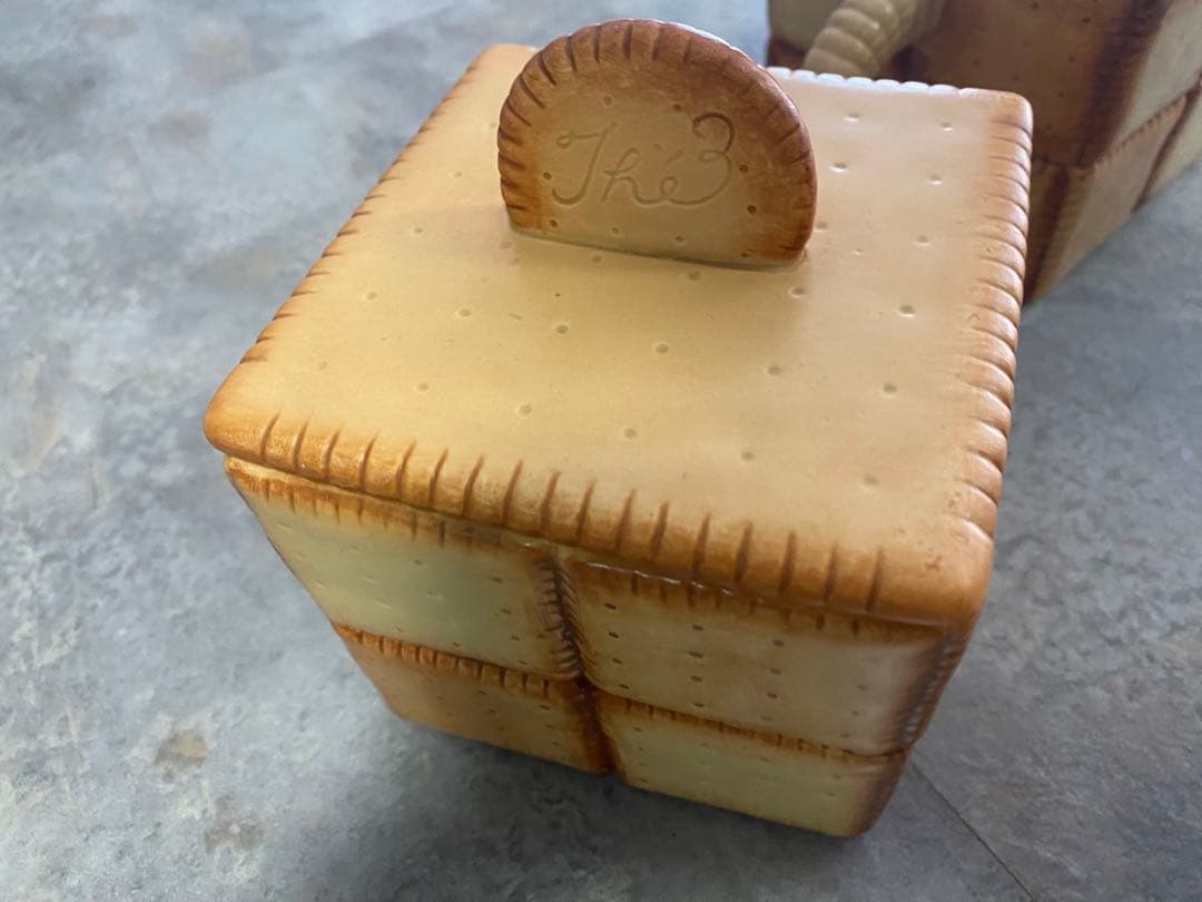 可愛いクッキーモチーフ急須とお菓子入れなど