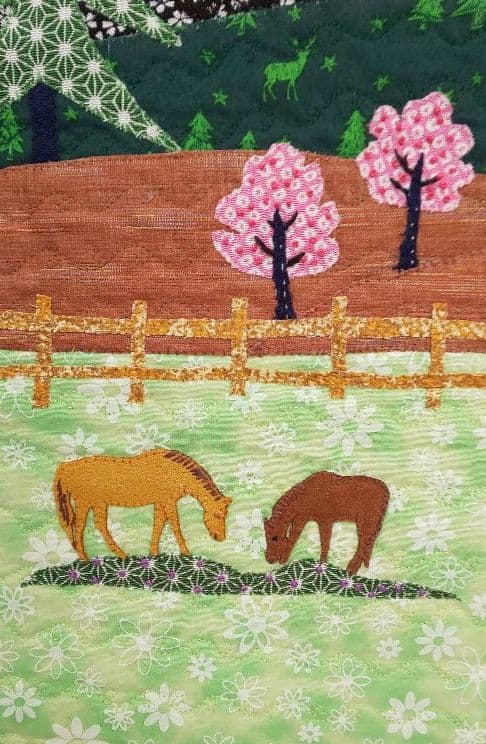 アップリケ　キルト　タペストリー　山と馬のいる風景
