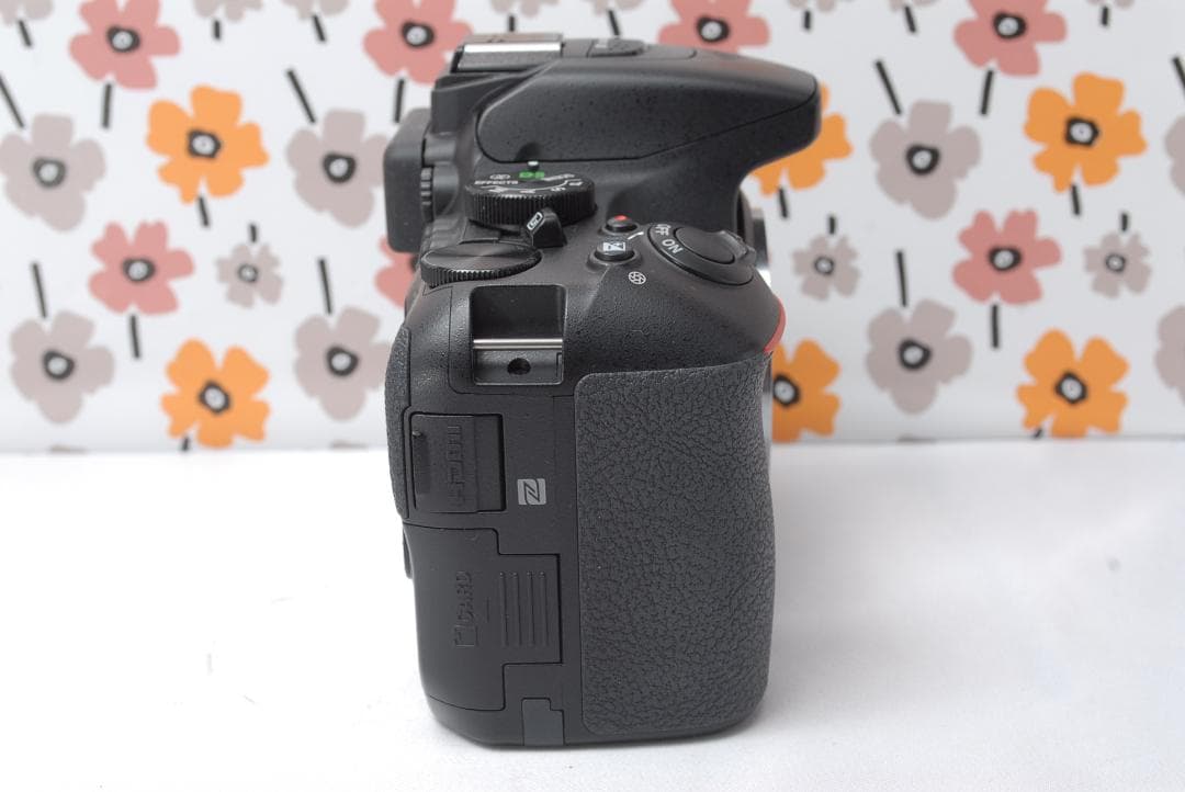 ❤Nikon D5600❤高画質一眼レフカメラ❤ショット数1831回！❤