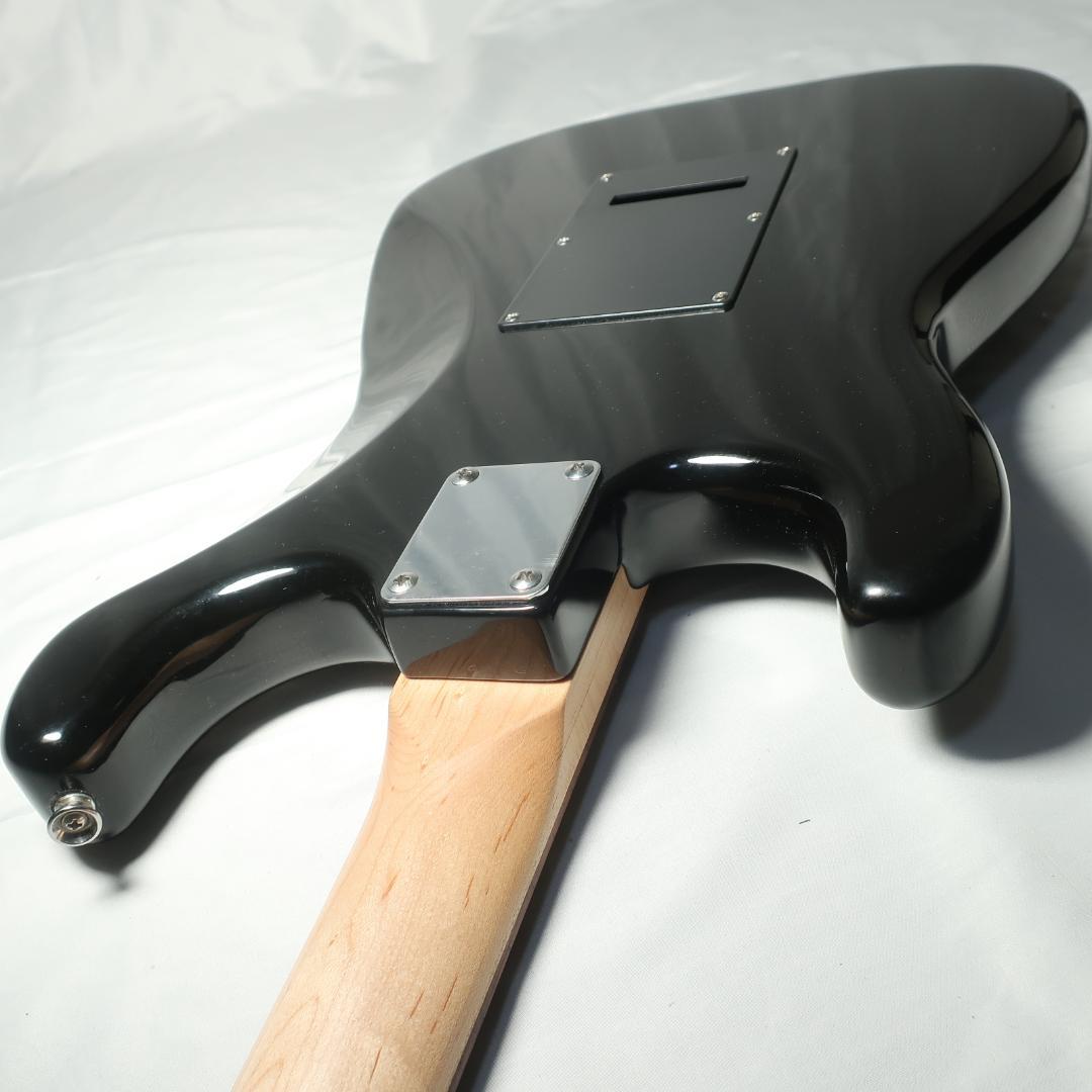 美品 Legend ストラトタイプ エレキギター BK ケース付