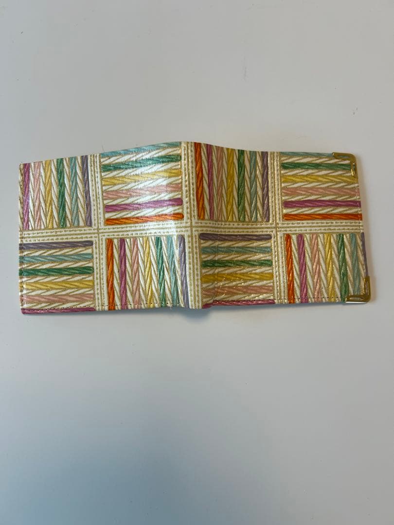 二つ折り財布　姫革　白なめし革　 〈七色帯紐〉