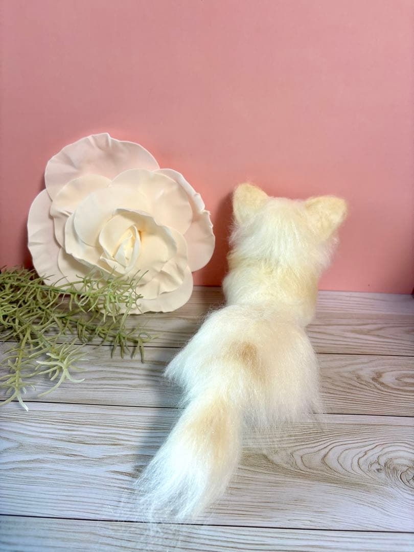 羊毛フェルト　おすましチワワ　no.55