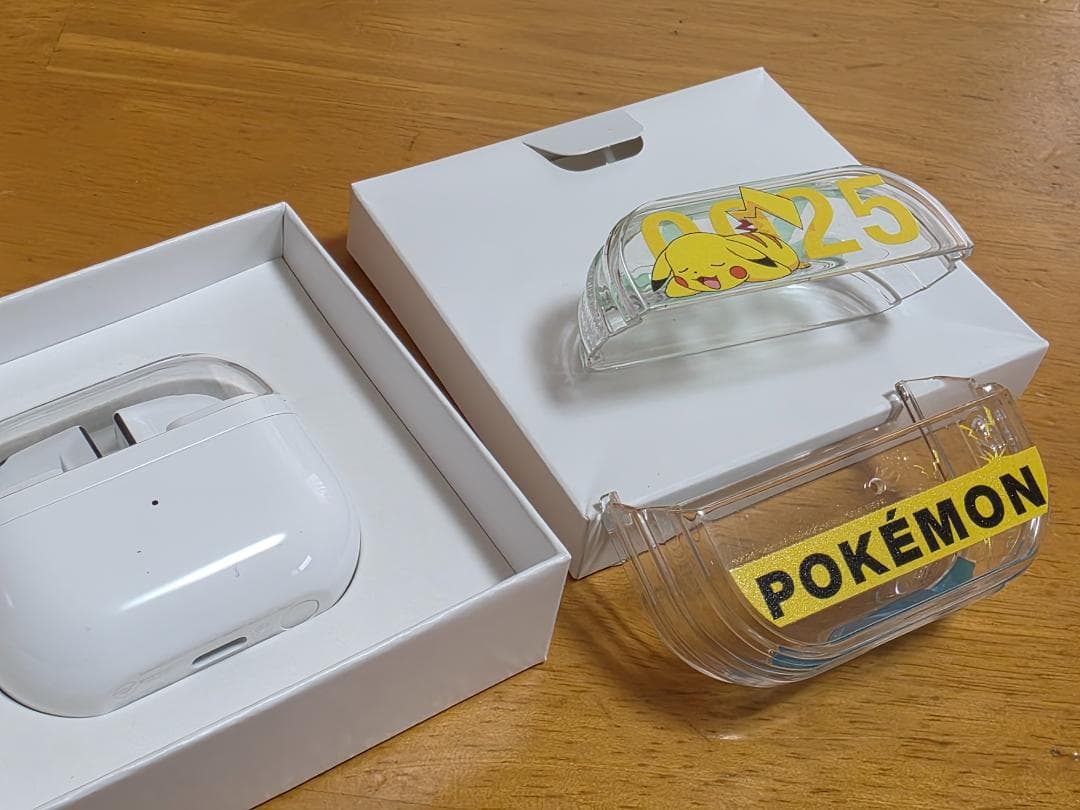 【新品】Samsung Galaxy Buds3 ホワイト、ポケモンケース付き