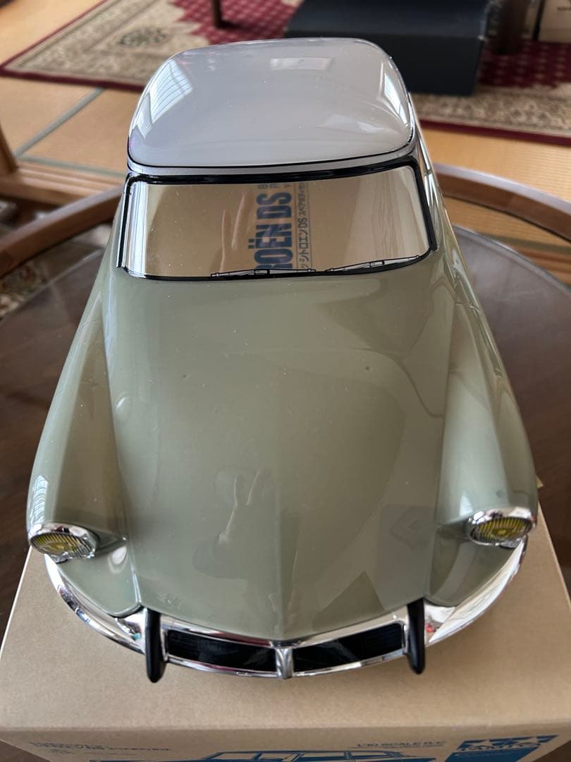 シトロエン DS 1/10タミヤ塗装済みボディ未走行&新品未塗装品。