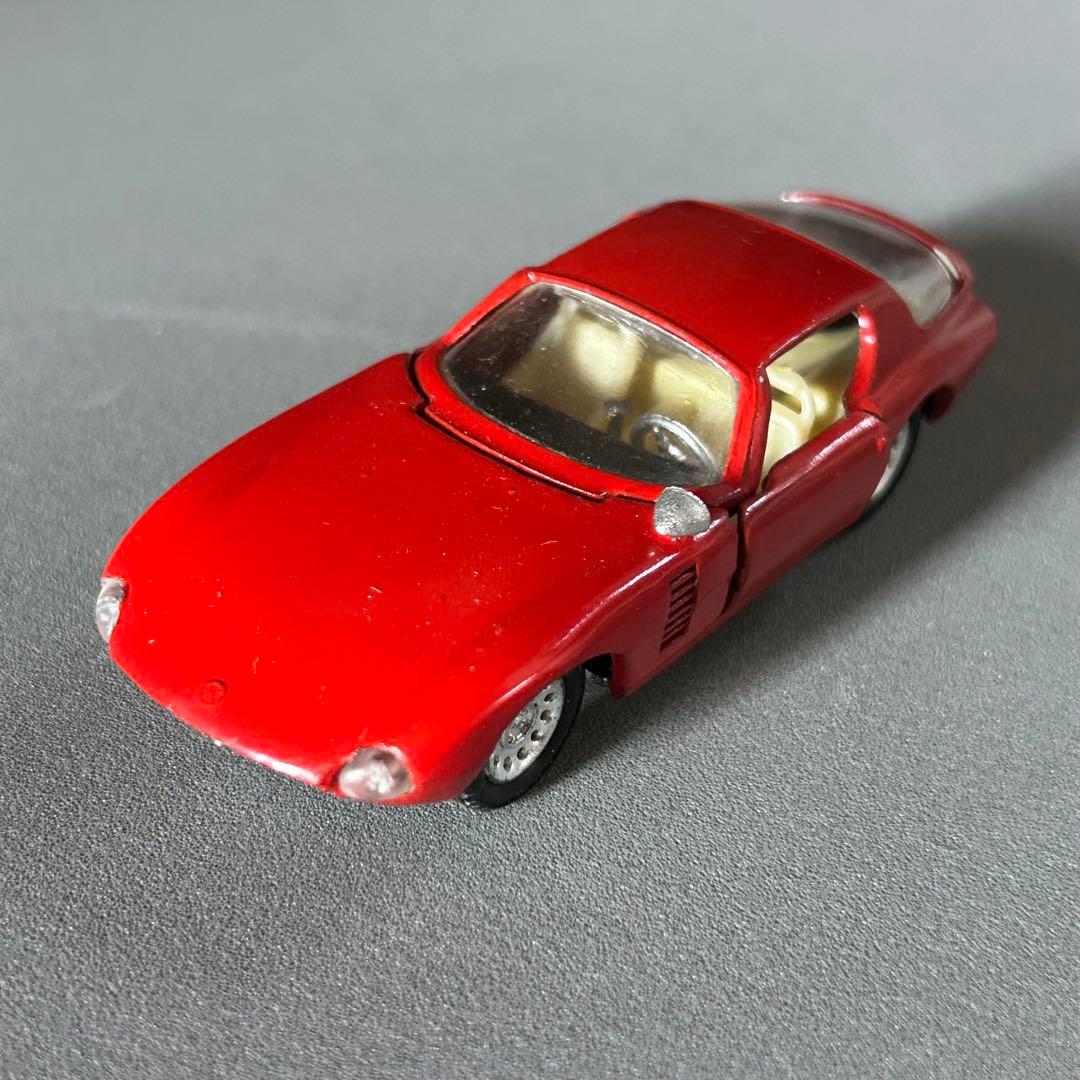 Alfa Romeo Giulia 1600 ミニカー レッド