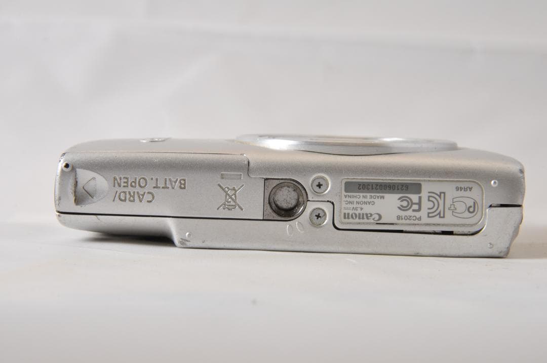 キャノン　Canon IXY 90F