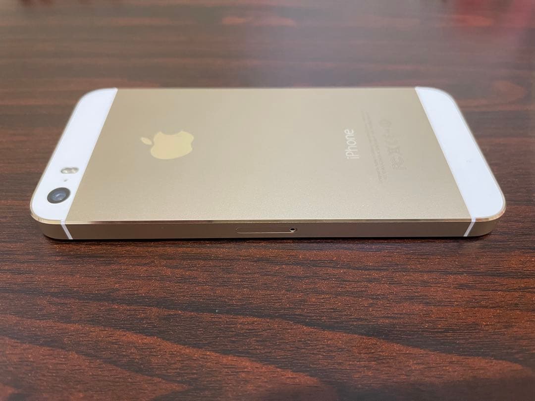 Apple iPhone5s ゴールド　16GB