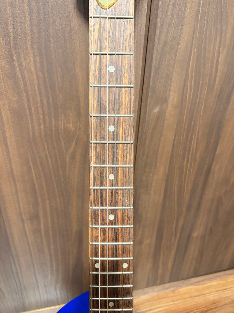 美品FERNANDES アンプ内蔵 ZO-3 水玉ブルー ほぼ未使用 ケース付