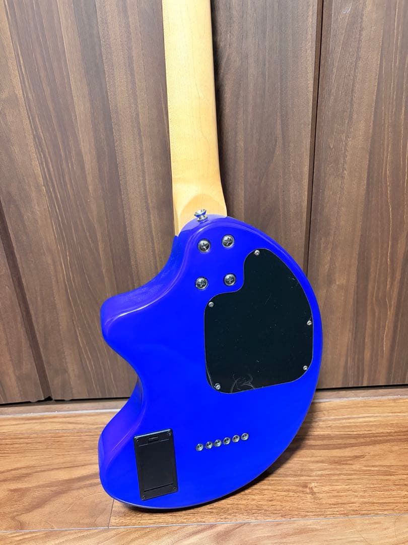 美品FERNANDES アンプ内蔵 ZO-3 水玉ブルー ほぼ未使用 ケース付