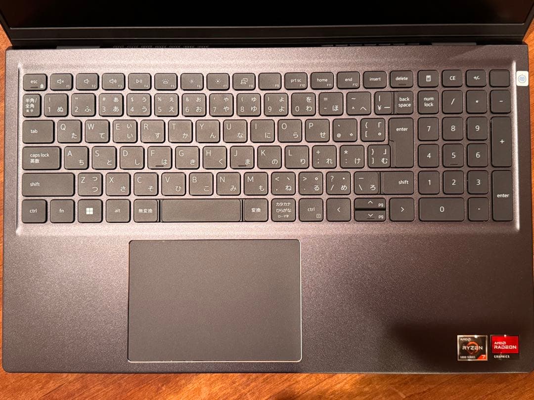 DELL Inspiron 15 5515（Ryzen7/16GB）※画面線あり