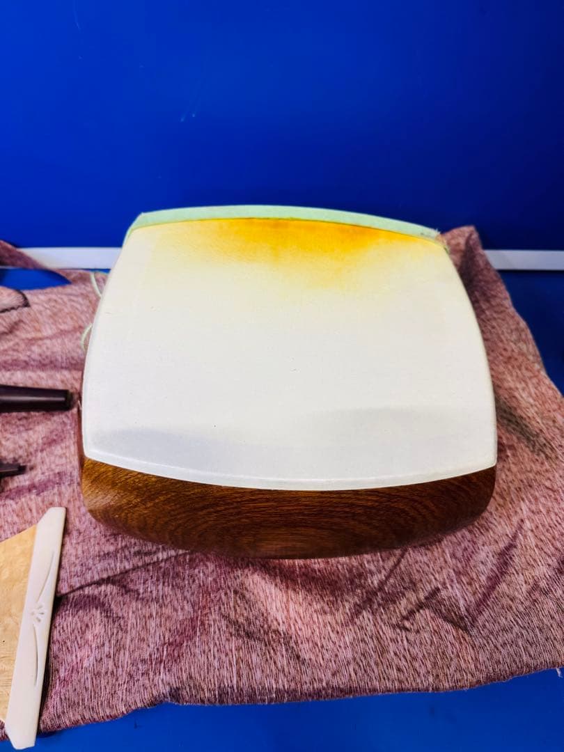 高級三味線 紫檀 天然素材 子持ち綾杉胴 一本溝 金ホゾ 細棹 猫皮 和楽器