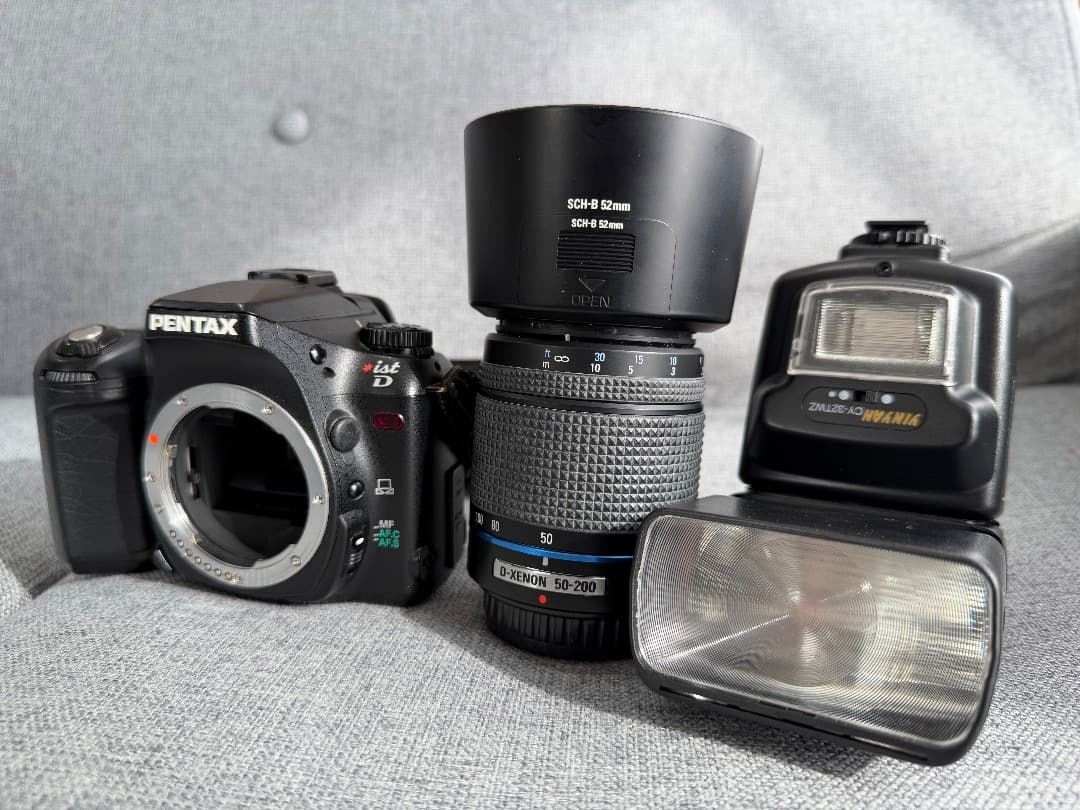 PENTAX ペンタックス *istD 初代　デジタル一眼カメラ レンズ付き