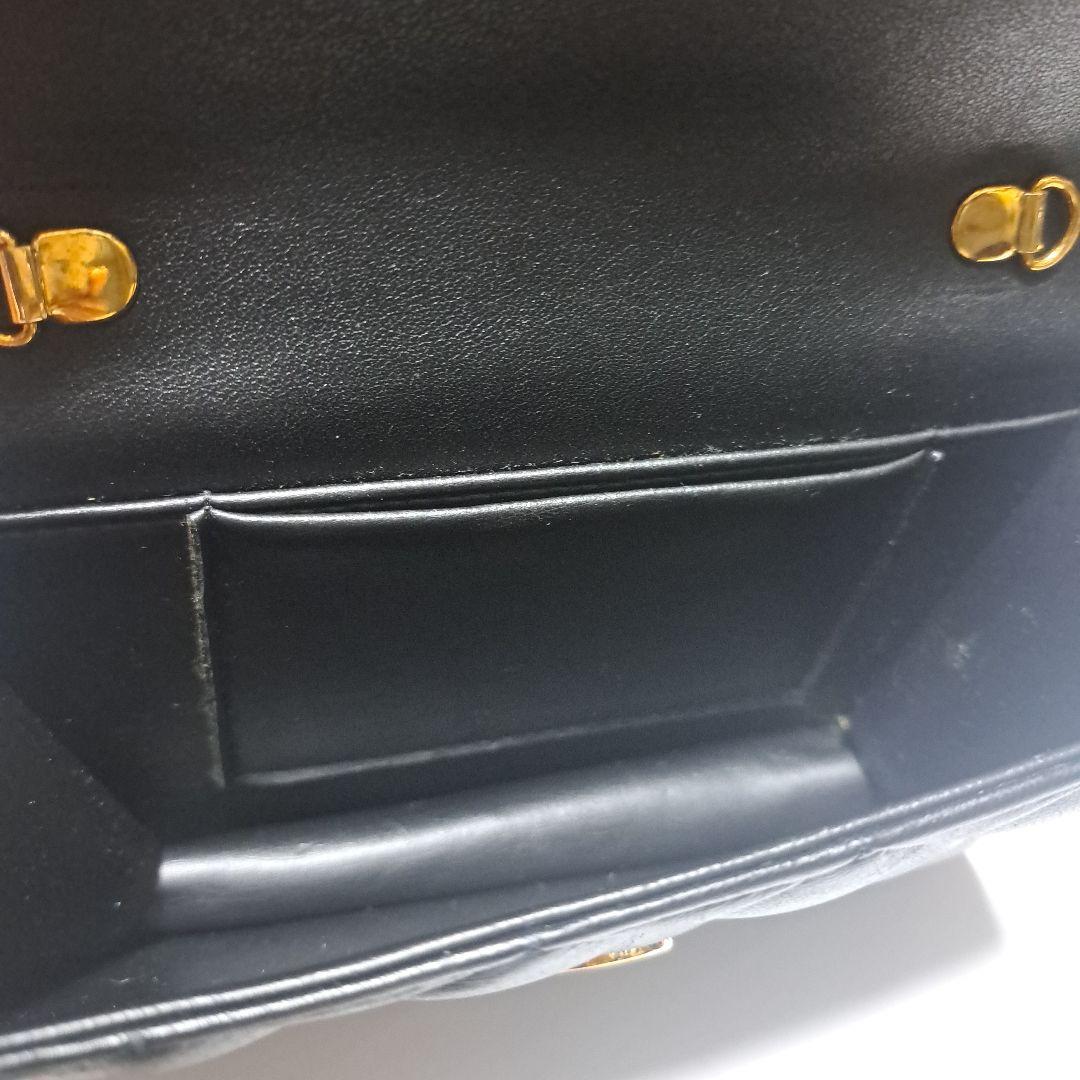 CHANEL ブラックレザーミニ ショルダー（ウエスト）バッグ（ポーチ）