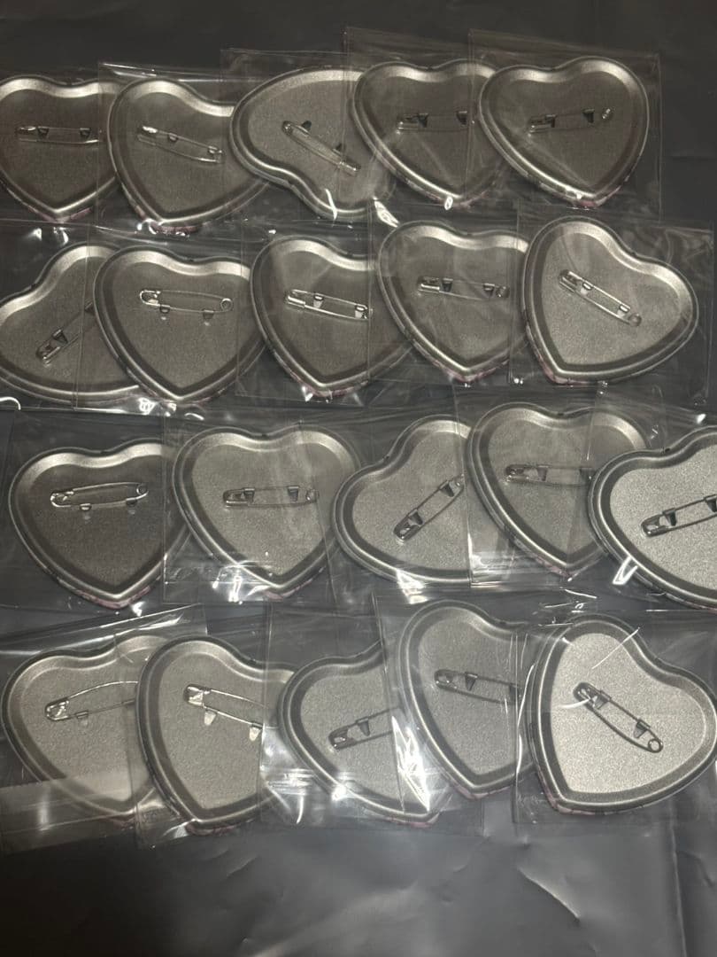 七草にちか　ハート缶バッジ　20点まとめ売り