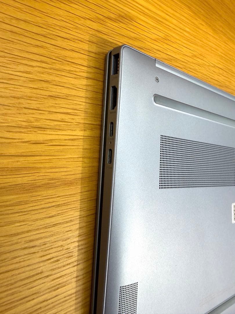 【美品】HP Pavilion Aero 13-bg0012AU スカイブルー