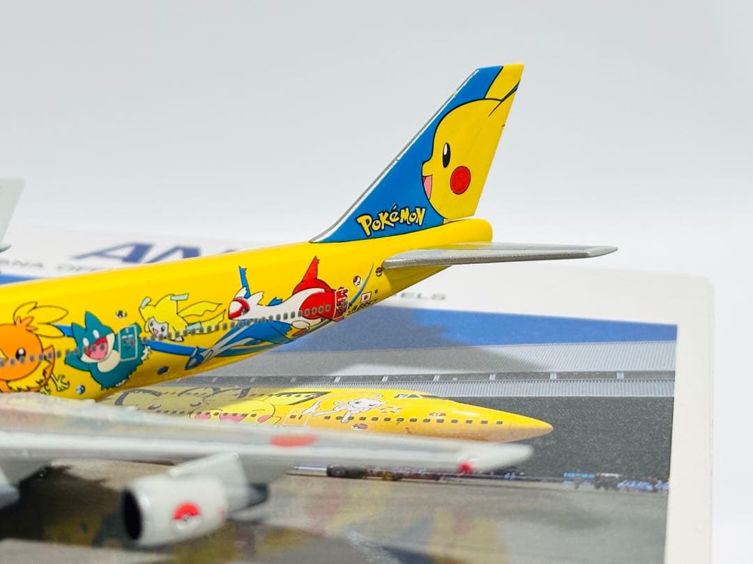 全日空商事 1/500 ANA B747-400 ピカチュウジャンボ