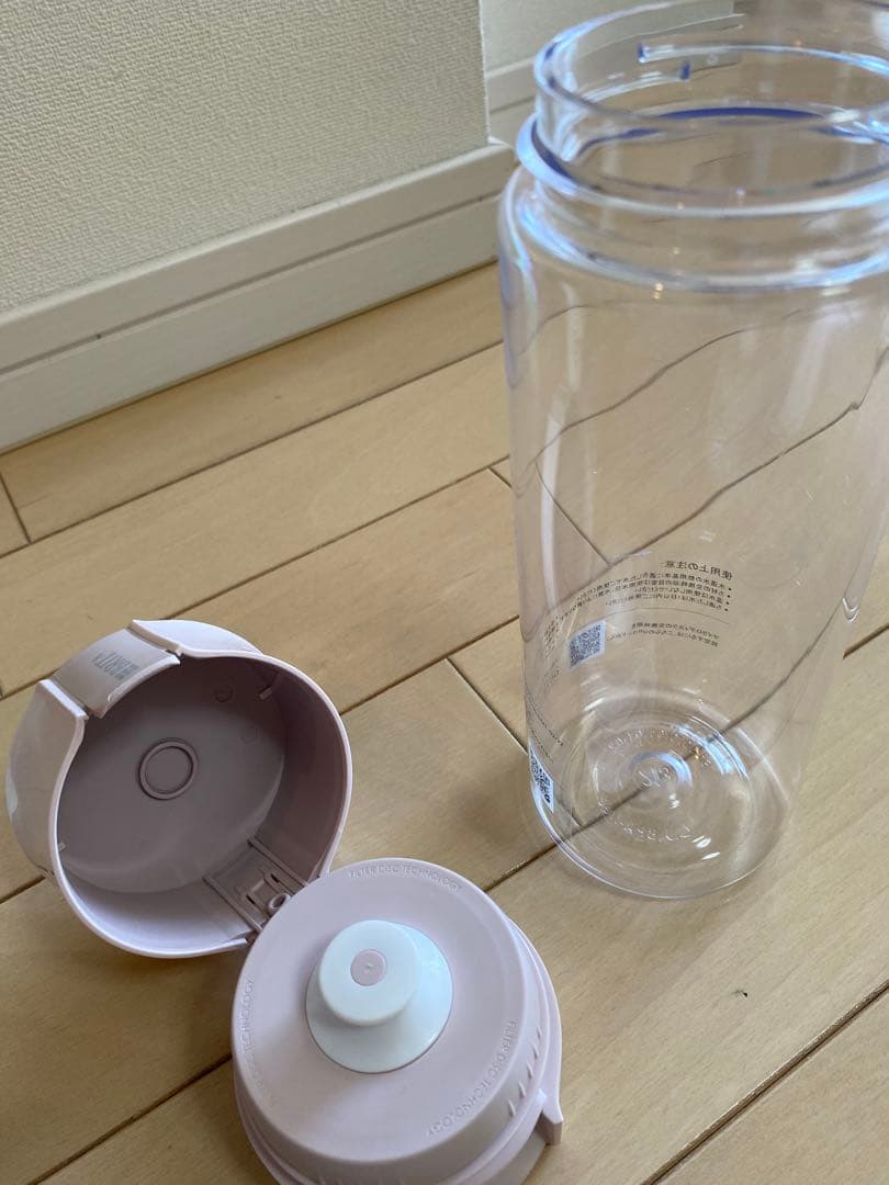 スターバックス グリッターピンク、ホワイト、BRITAウォーターボトル