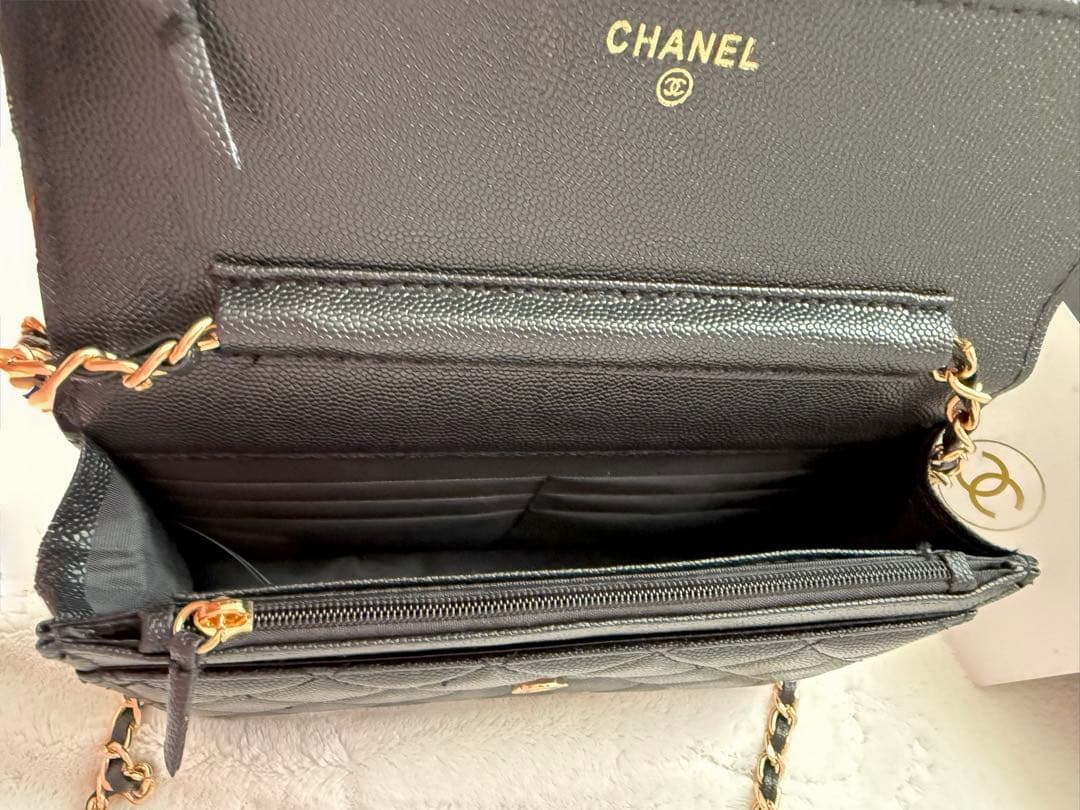 rira　CHANEL ノベルティ ショルダーバッグ チェーンウォレット