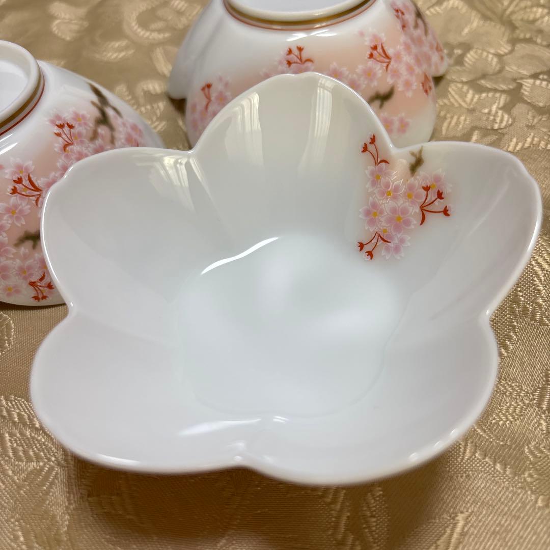 有田焼ブランド香蘭社 花びら型桜柄小鉢5個セット