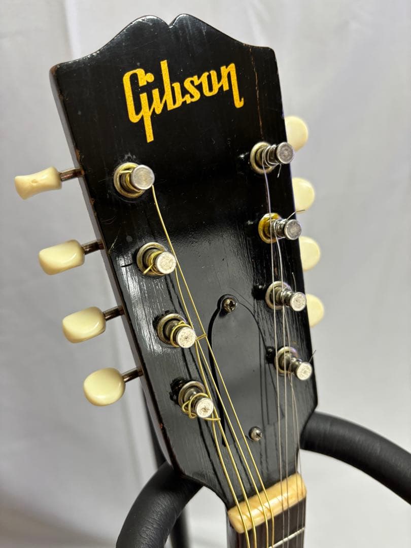 Gibson A-40 (または過渡期の A-50) (戦前1940年代？）
