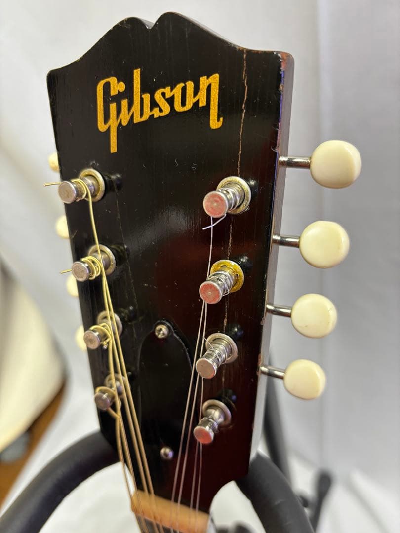 Gibson A-40 (または過渡期の A-50) (戦前1940年代？）