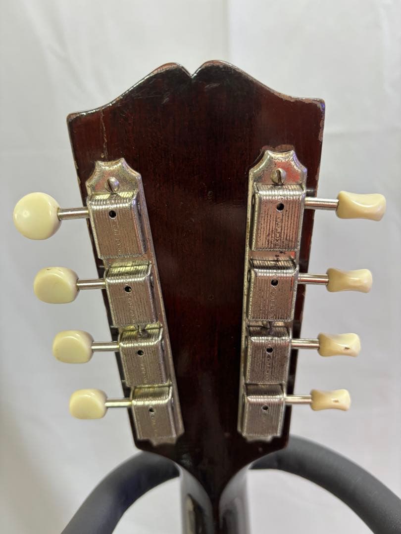 Gibson A-40 (または過渡期の A-50) (戦前1940年代？）