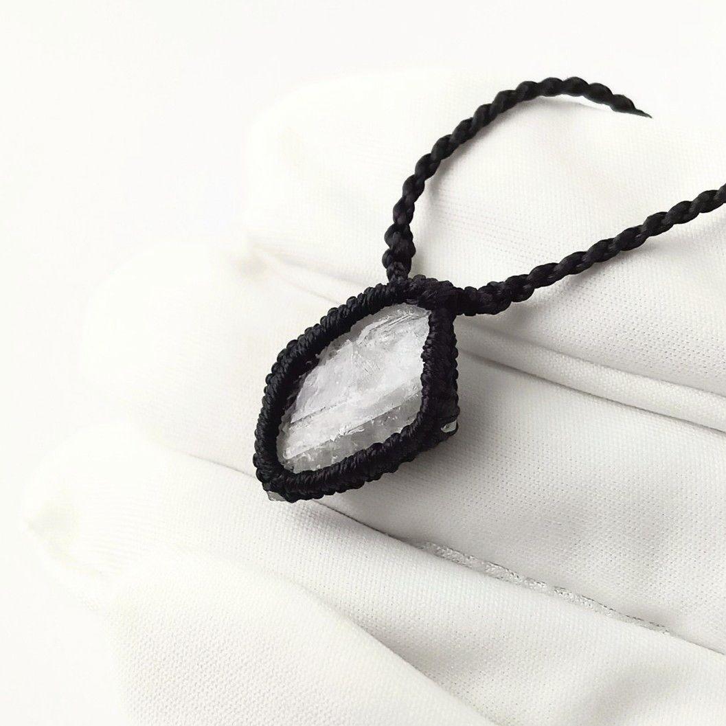 ネックレス｜高波動であなたの心にパワーを届ける！｜希少石ダンビュライト使用