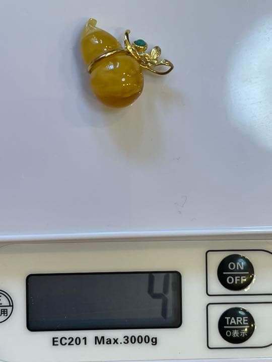 バルト海天然琥珀ペンダント値下げ