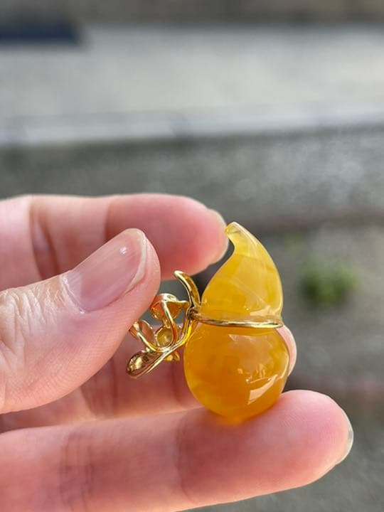 バルト海天然琥珀ペンダント値下げ