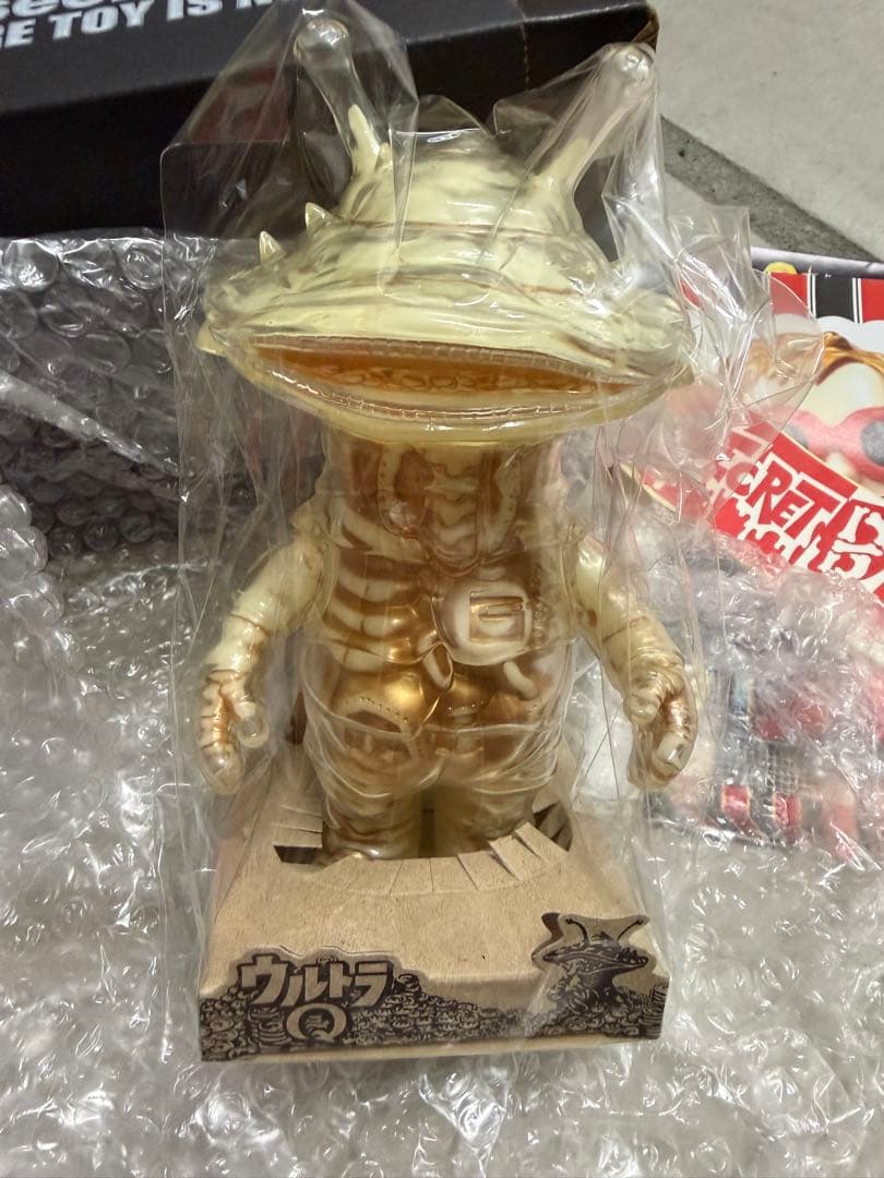 ウルトラQ フィギュア カネゴン　骨格　シークレットベース　ゴールド(オレンジ)