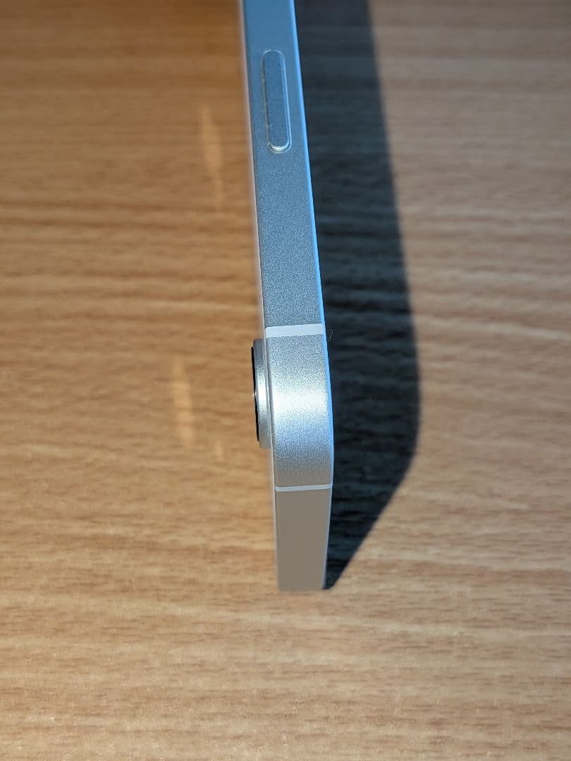 iPhone 16e 128GB SIMフリー ホワイト本体＋アクセサリーセット