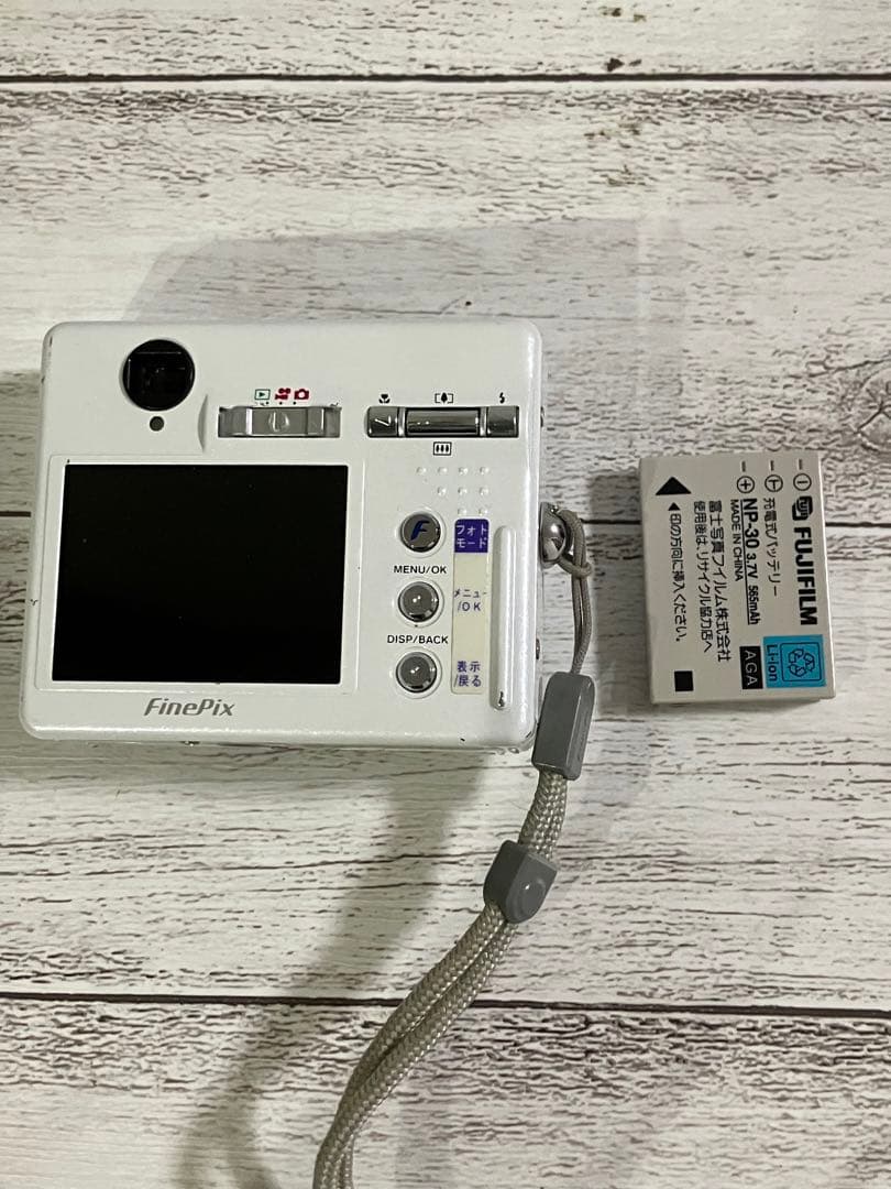 FUJIFILM FinePix F440 コンパクトデジタルカメラ