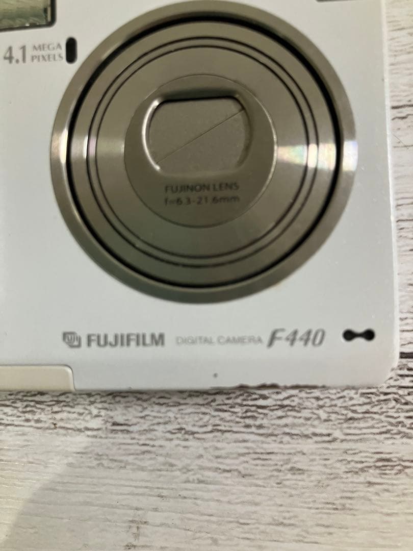 FUJIFILM FinePix F440 コンパクトデジタルカメラ