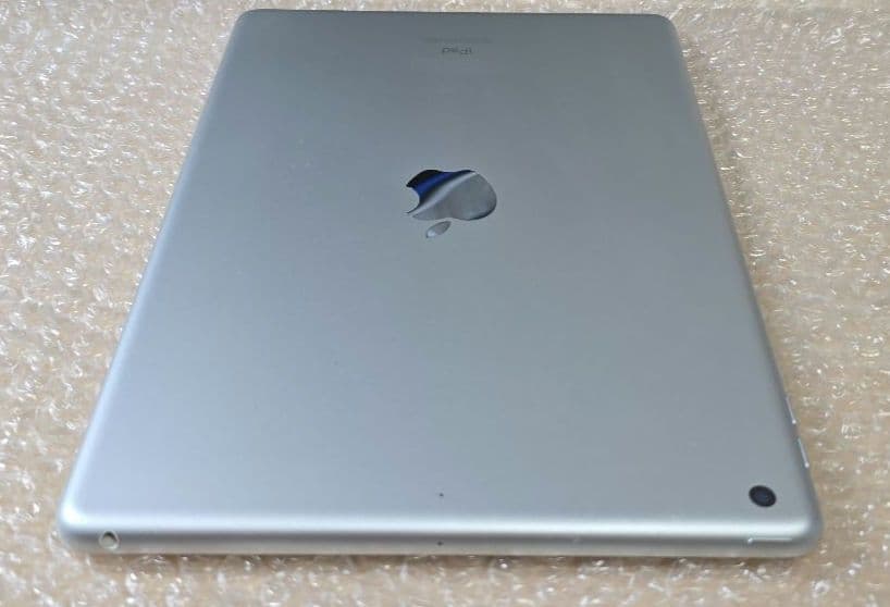 お*ー様 iPad 7◼️第7世代◼️Wi-Fi版◼️新品バッテリー◼️MF3N