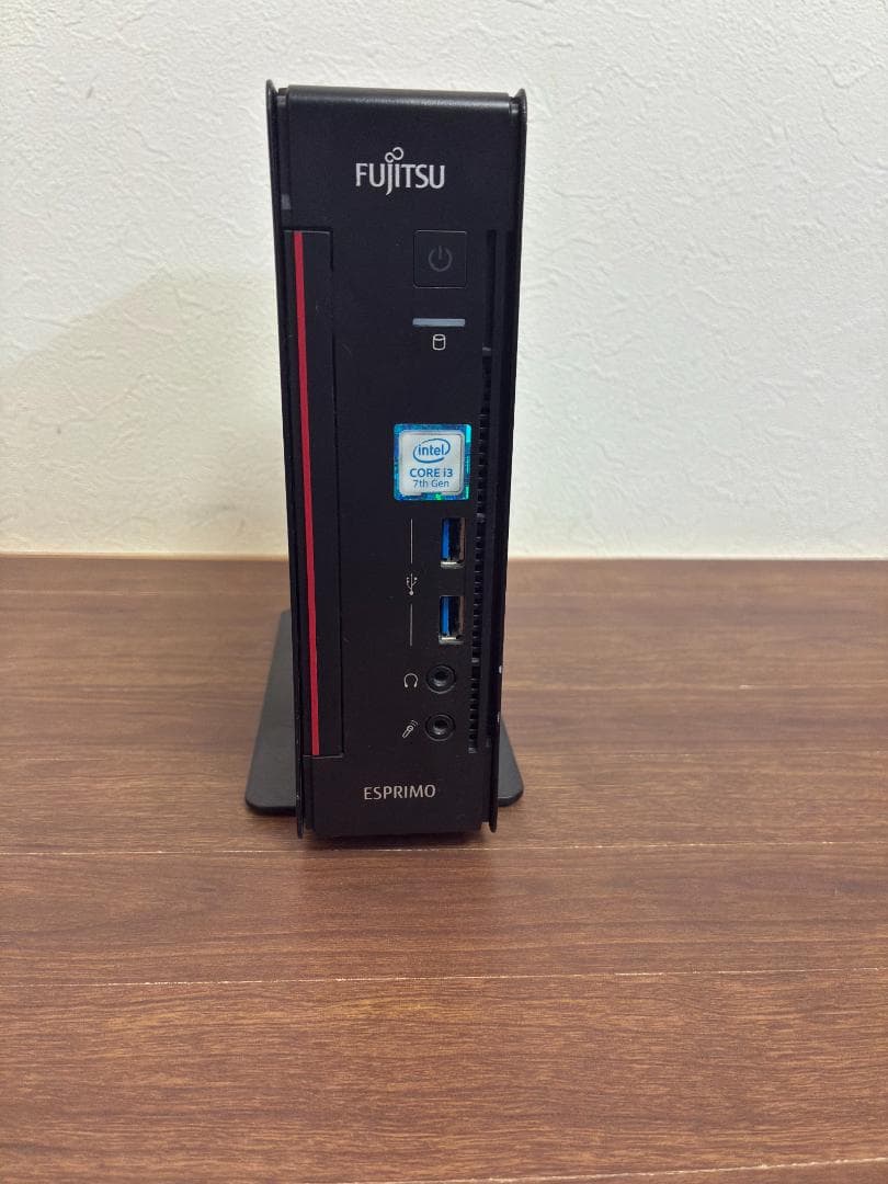 Fujitsu ESPRIMO q556ミニPC